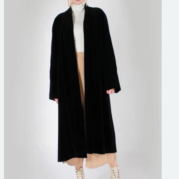 JS Collections Jackets & Blazers - Vintage JS Collection Black Velvet Opera Coat size large
